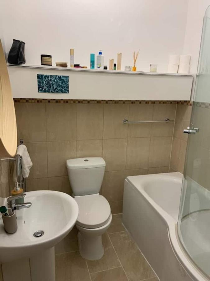 Lovely Spacious 1-Bedroom Flat In Tufnell Park Close To Central London Bagian luar foto